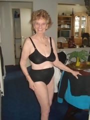 Mature missis posing pictures