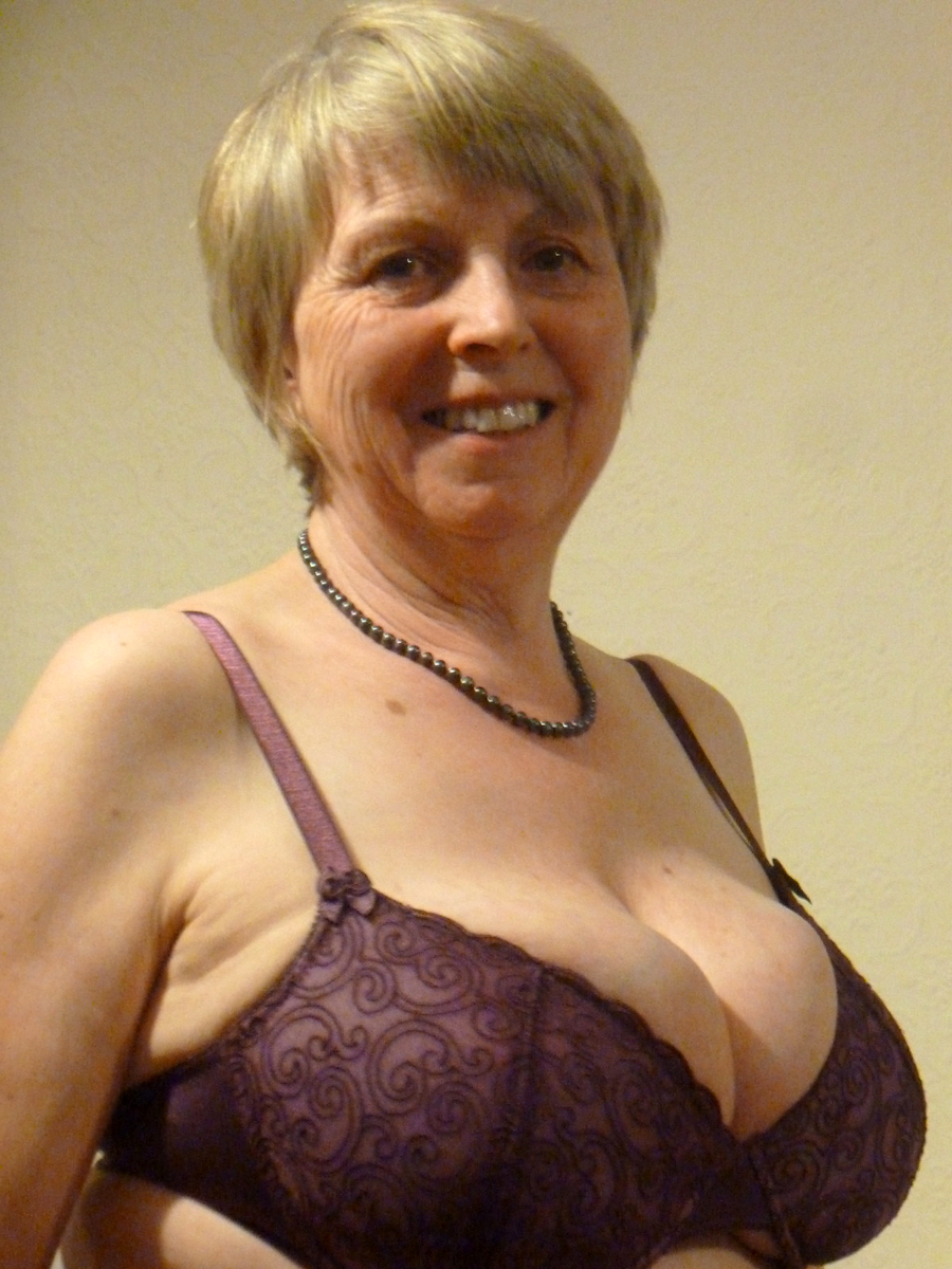 Over fifty years old woman nudes pics pic